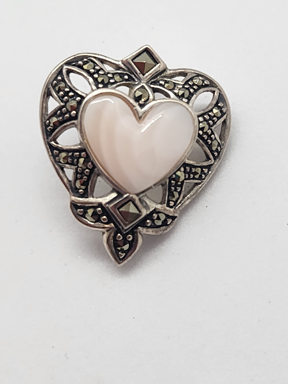 Vintage 925 Sterling Silver Pink Mother of Pearl & Marcasite Heart Brooch